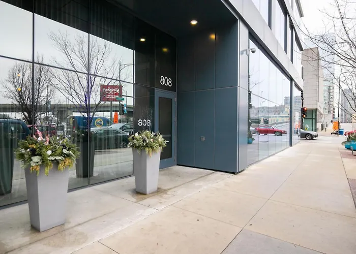 W Loop W Gym Pool In Heart Of Greektown Chi-532 Апартаменты